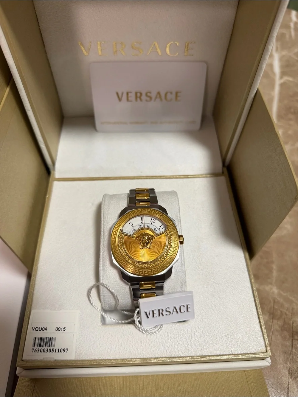 AUTHENTIC!! VERSACE DYLOS watch unisex stainless steel with original Box